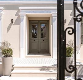 5 bedroom villa with indoor and outdoor pool in Chania town, sleeps 10